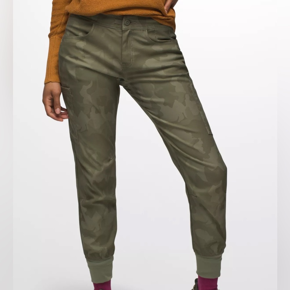 Prana Halle jogger II camo pants hiking cargo pocket outdoor army skinny stretch